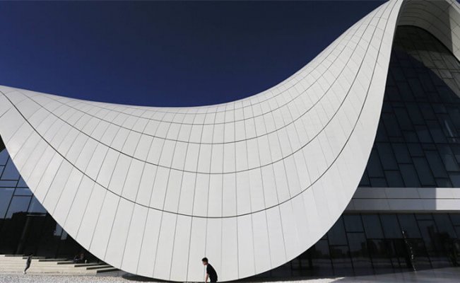 curved aluminum composite panel building